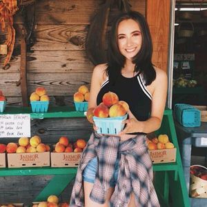 Meet your Posher, Alyssa